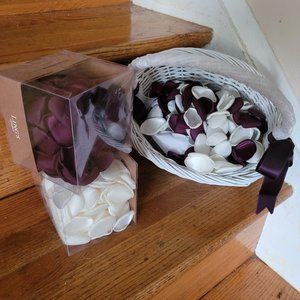 Flower girl basket with extra petals
